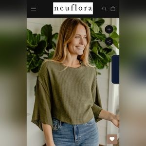 Neuflora Elbridge Olive Top Size Large